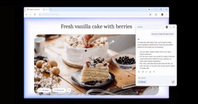 Interface da integração Gemini ao Chrome mostrando assistente AI, painel lateral ativo e exemplos de uso prático na navegação, contexto Google I/O 2025, IA integrada, produtividade.