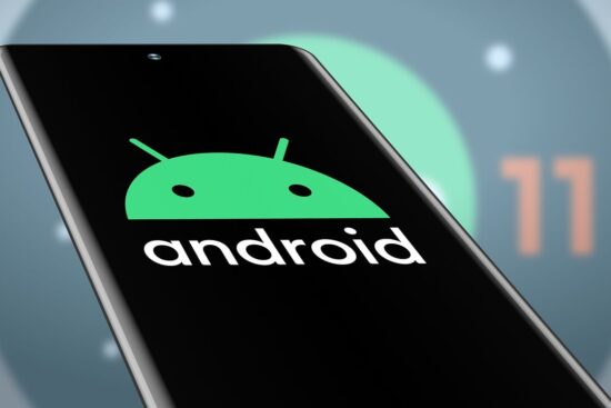 imagem de smartphone com android Imagem de iXimus por Pixabay