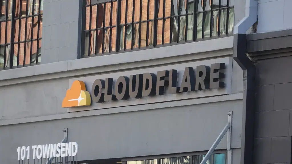 bloquear IA sem perder SEO: logo da cloudflare