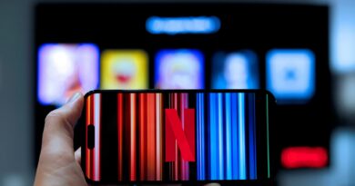 Netflix lidera streaming, mas participação cai em 2025; imagem mostra telas de diversos aplicativos de streaming