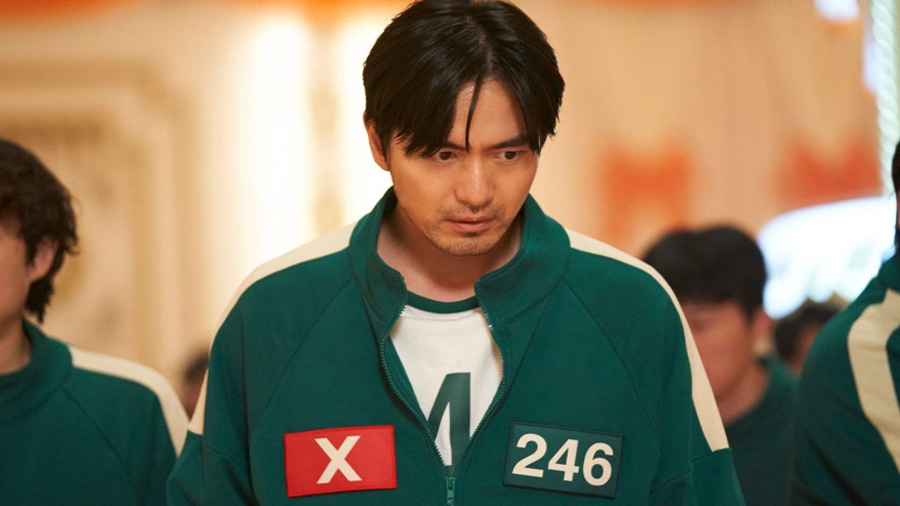 Lee Jin Wook como Yun Seok Un em Beyond the Bar Netflix