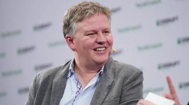Matthew Prince, CEO e cofundador da Cloudflare, anuncia novo marketplace Pay per Crawl para IA.