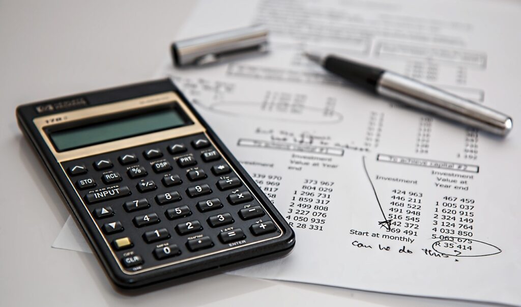 hobby em negócio: calculator, calculation, insurance, finance, accounting, pen, fountain pen, investment, office, work, taxes, calculator, insurance, insurance, finance, finance, finance, finance, finance, accounting, accounting, accounting, investment, taxes