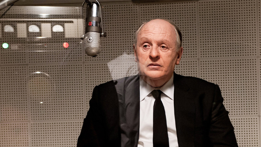 14 filmes imperdíveis na Netflix até julho de 2025: veja a lista 14 Anthony Hopkins como Alfred Hitchcock mostra os bastidores do clássico Psicose
