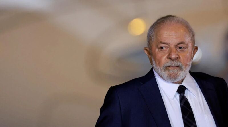 Lula se reúne para negociar IOF