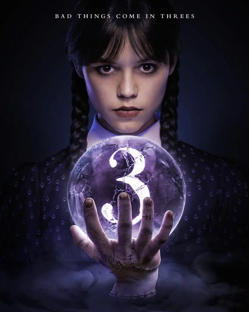 Wednesday renovada: 3ª temporada confirmada na Netflix 5 Pôster da 3ª temporada de Wednesday, Netflix oficial, Jenna Ortega caracterizada