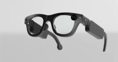 Meta display 2mm com PIC fotônico e LCoS, montado sobre moeda para escala visual compacta