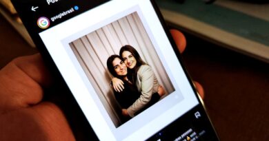 Foto Polaroid no Gemini com abraço criado por IA em 2025