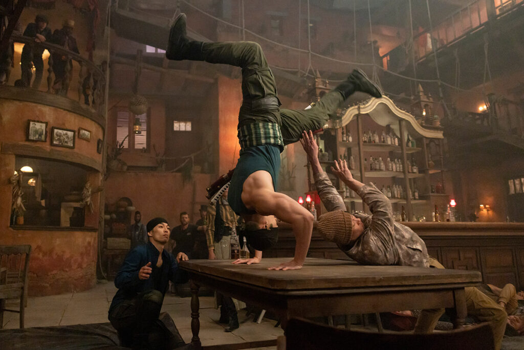 One Piece 2: vídeo de bastidores e fotos 10 One Piece 2: Zoro em coreografia de luta, cenas mais intensas