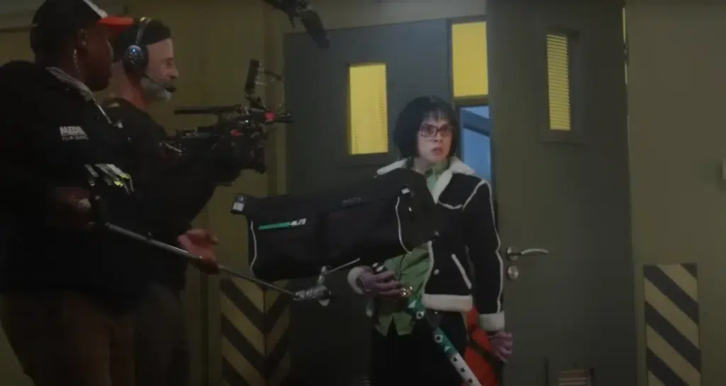 One Piece 2: bastidores com Julie Rehwald como Tashigi