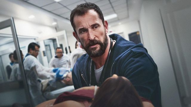 The Pitt: HBO Max nega spin-off e planeja novos formatos 1 The Pitt spin-off: imagem promocional da série médica da HBO Max