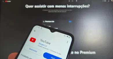 YouTube novo player com barra transparente e ícones em pílulas