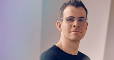 Instagram não escuta seu microfone, diz Adam Mosseri 12 Instagram não escuta seu microfone: Adam Mosseri, diretor do Instagram, nega que a plataforma escute o microfone para segmentação de anúncios