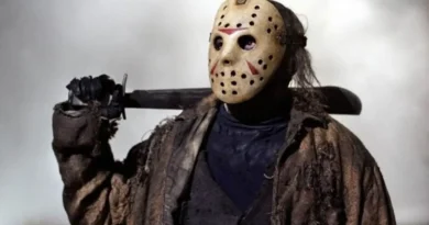 Sexta-Feira 13 terá novo filme e videogame; entenda 4 Sexta-Feira 13: Jason Voorhees retorna em novo filme e jogo