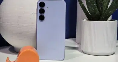 Galaxy S25 Plus em destaque - Léo Müller/Canaltech