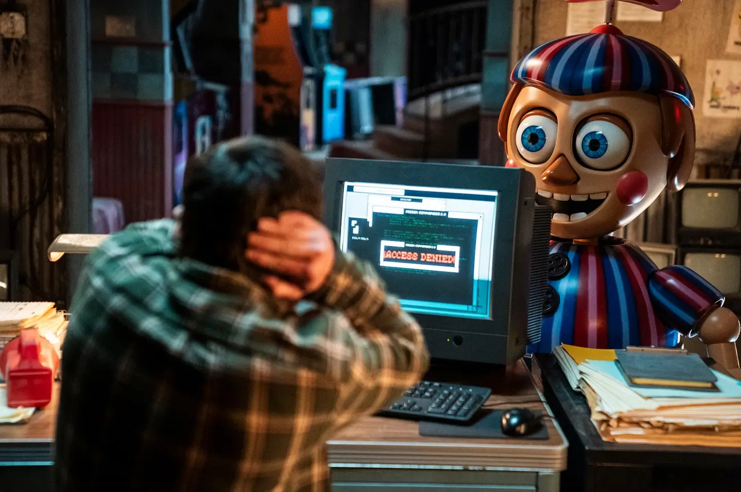 Five Nights at Freddy’s 2: todos os animatrônicos do filme 10 Balloon Boy em Five Nights at Freddy's 2