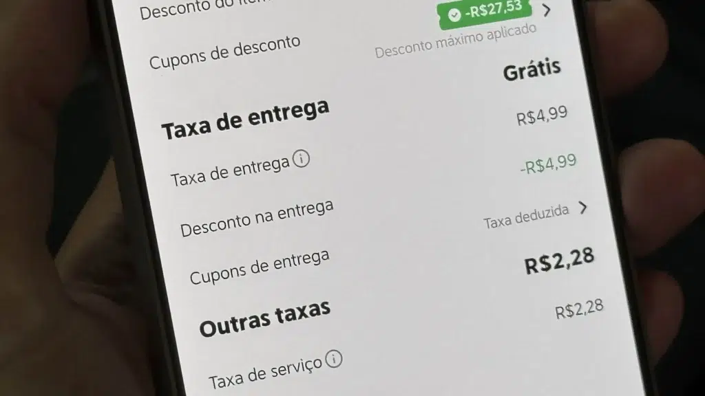 99Food implementa nova taxa e irrita consumidores 4 Tela de pedido com taxa de R$2,28 adicionada