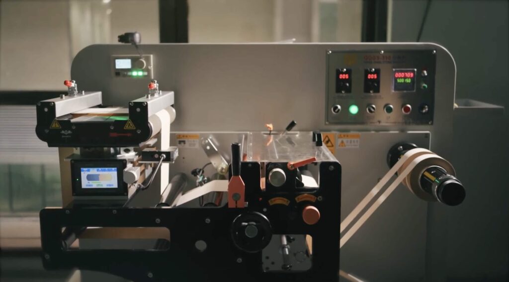 Baterias de papel feitas de plantas podem substituir pilhas AA e AAA 4 Processo de fabricação das baterias de papel Flint