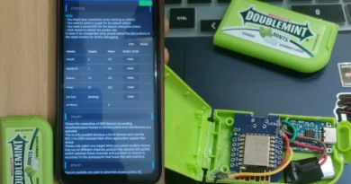 Dispositivo de pen testing Wi‑Fi criado em uma caixa de mentos.