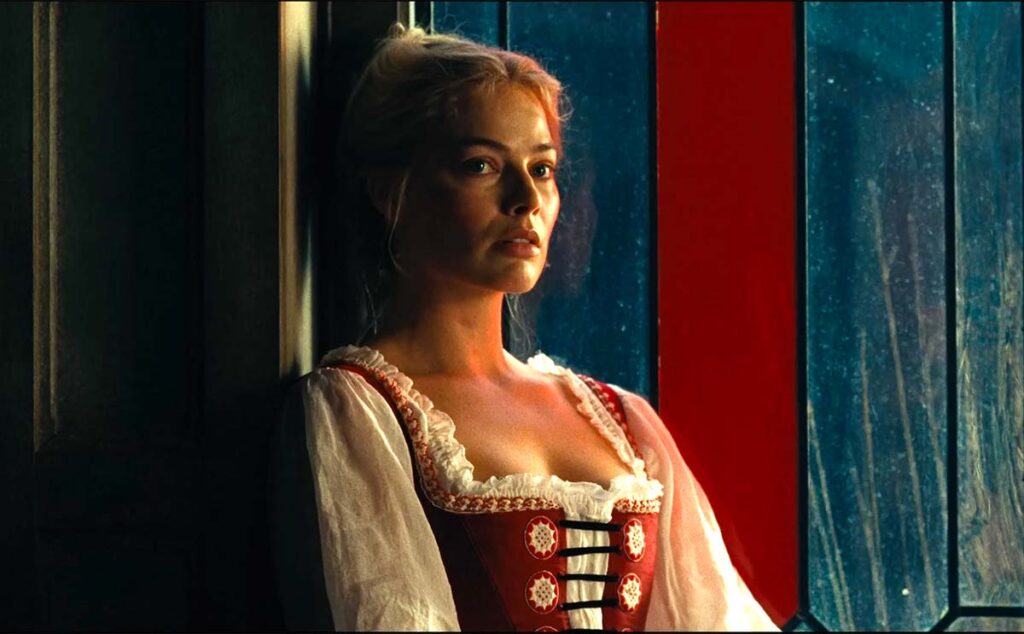 Margot Robbie em Wuthering Heights, com figurino vitoriano de inspiração gótica