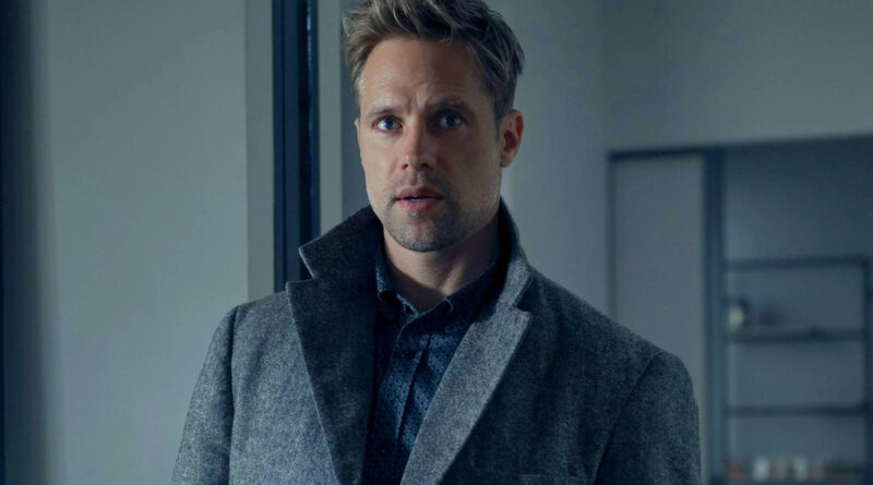 David O'Donnell surpreso em Reacher, série da Prime Video.