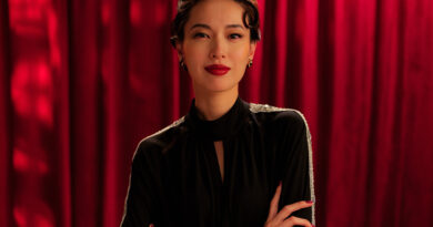 Erika Toda como Kazuko Hosoki em Straight to Hell, série japonesa da Netflix