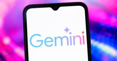 Tela do logotipo do Google Gemini AI exibida em um smartphone