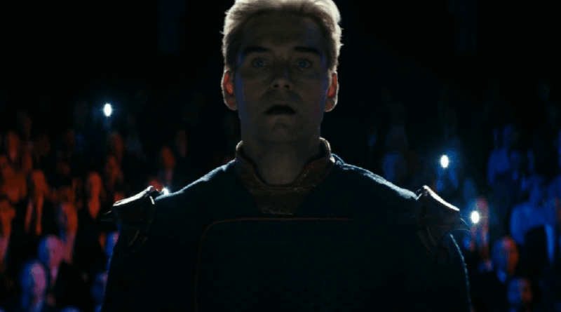 Cena do episódio 1 da 5ª temporada de The Boys, com Capitão Pátria