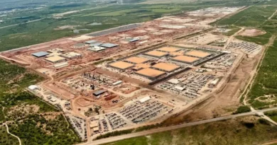 Vista aérea do Stargate, data center da OpenAI localizado em Abu Dhabi